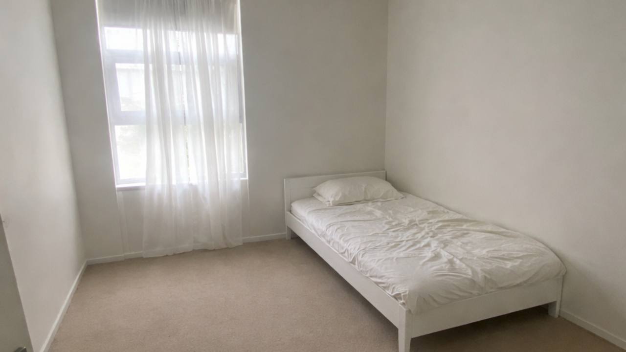 Unfurnished room with own bathroom