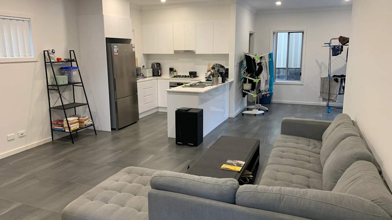 Unfurnished room in a share house