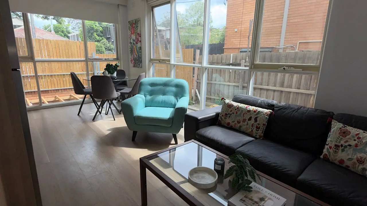 Whole property with 3 rooms for rent