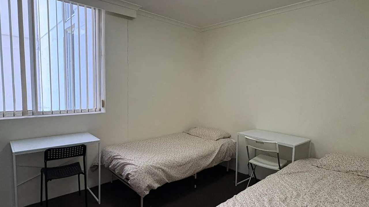 Furnished room in a flatshare