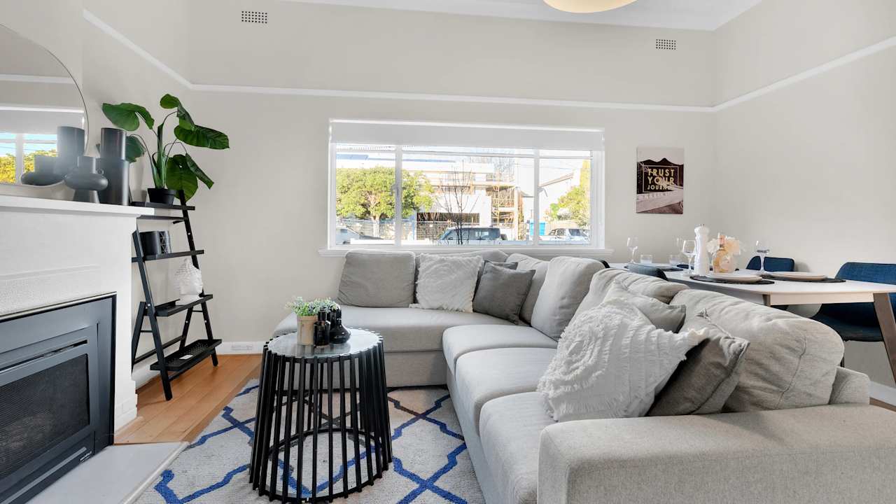 Whole property with 4 rooms for rent