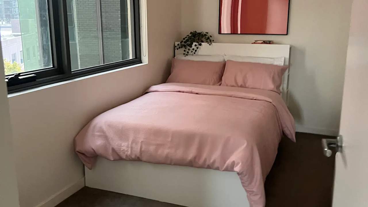 Furnished room in a flatshare