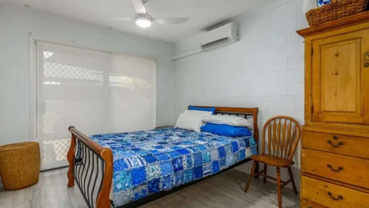 Room in a share house