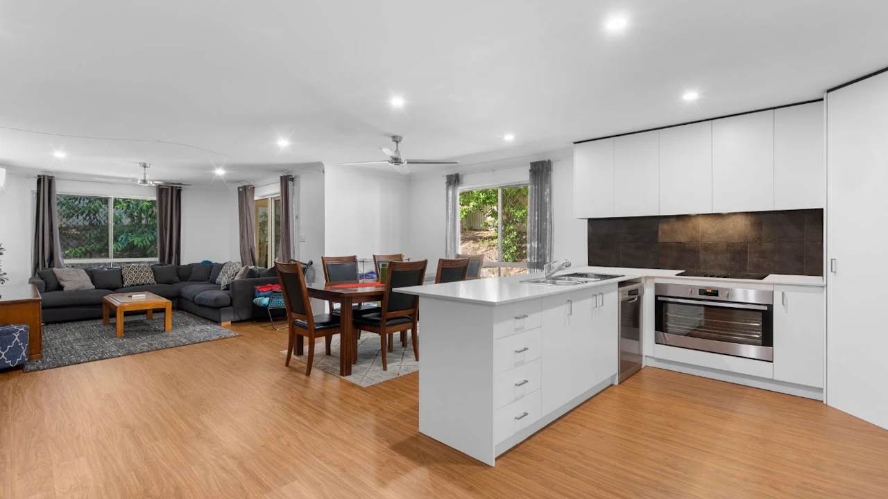 Unfurnished room in a share house