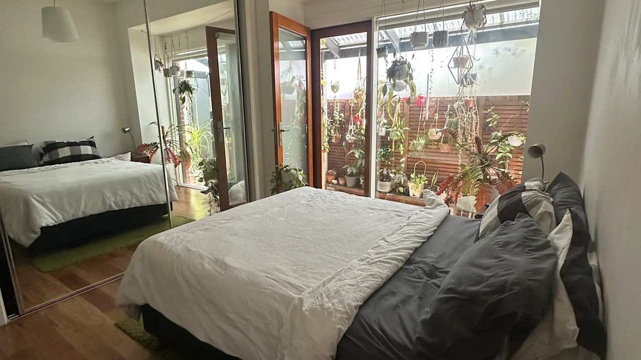 Furnished room with own bathroom