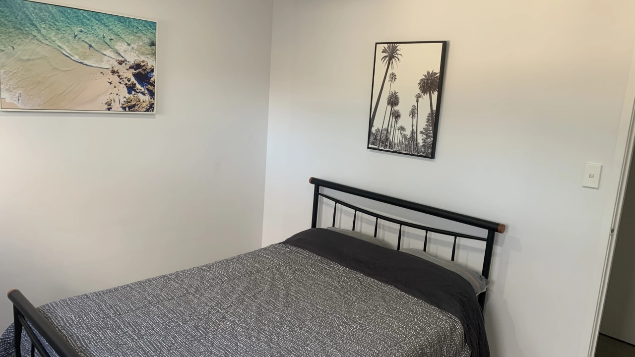 Room in a share house