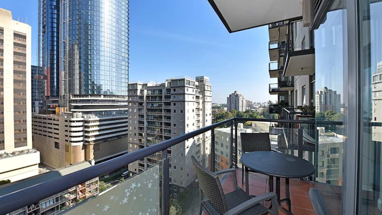 Whole property with 3 rooms for rent