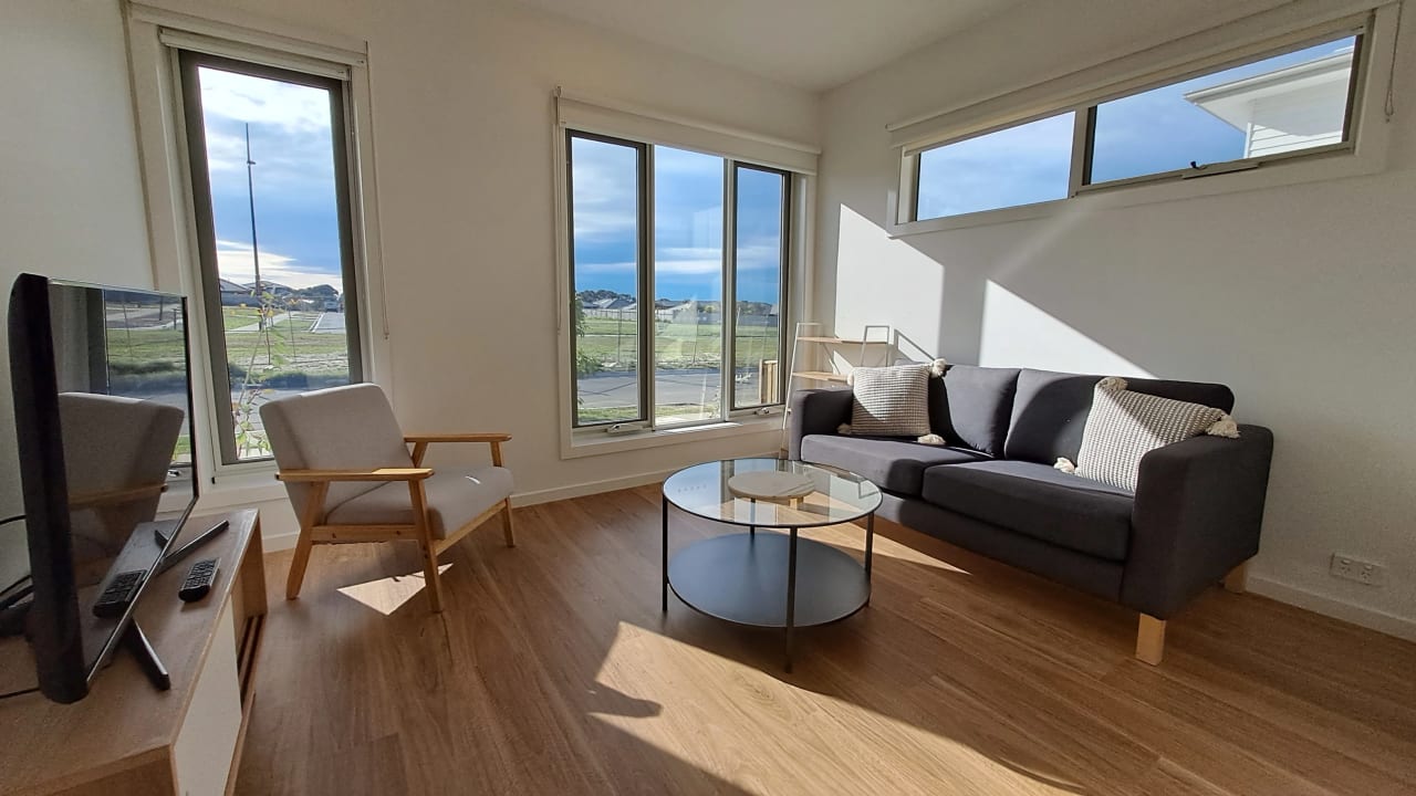 Furnished room studio flat for rent