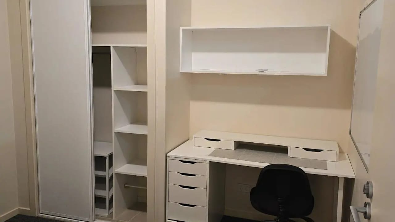 Furnished room with own bathroom