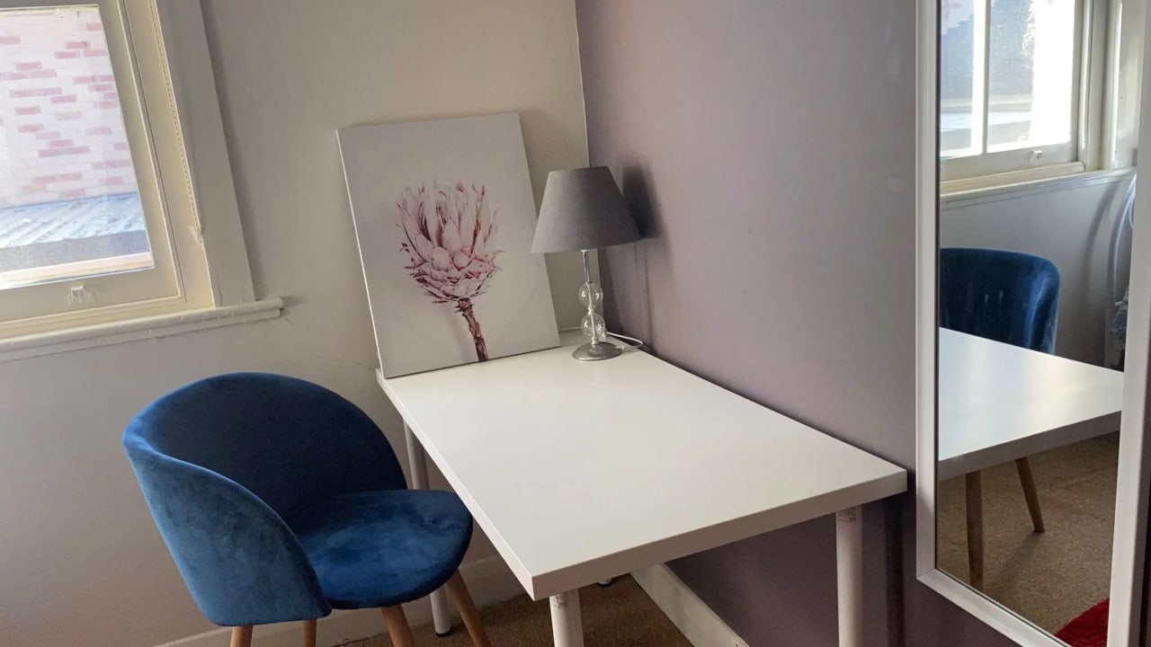 Furnished room in a share house