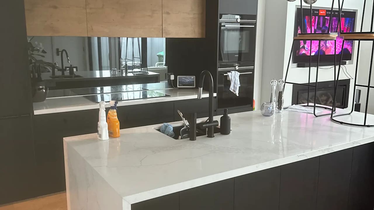 Furnished room with own bathroom