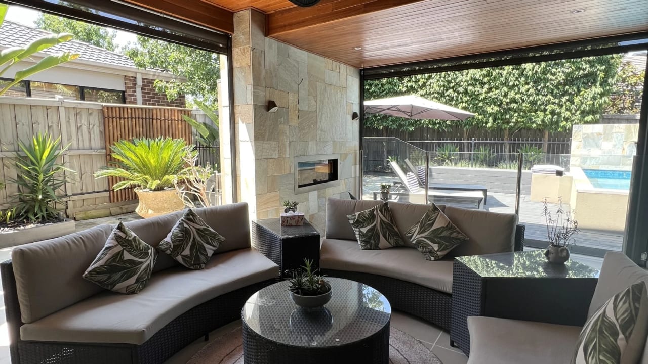 Furnished room in a share house