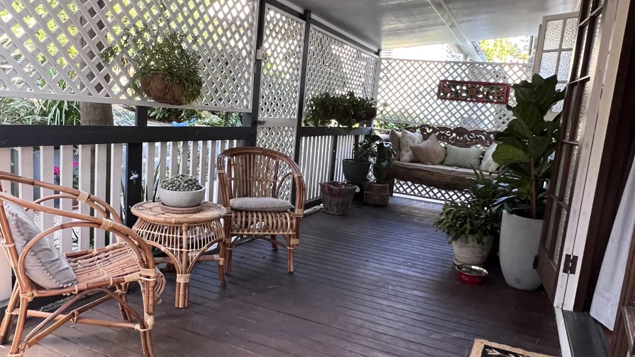 Room in a share house