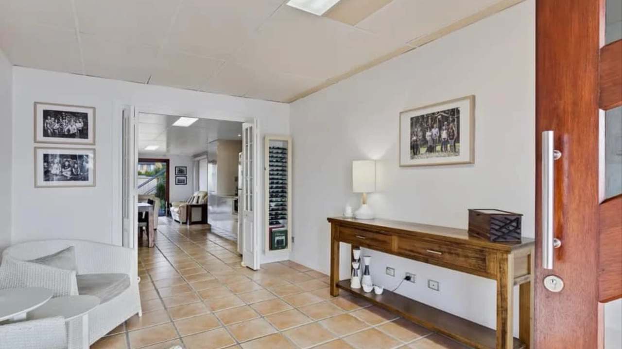 Room in a share house