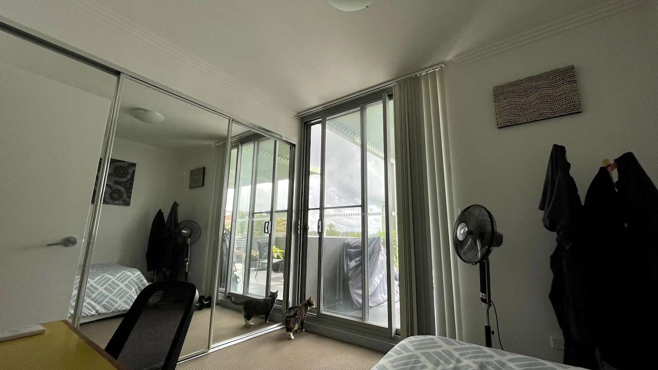 Unfurnished room with own bathroom