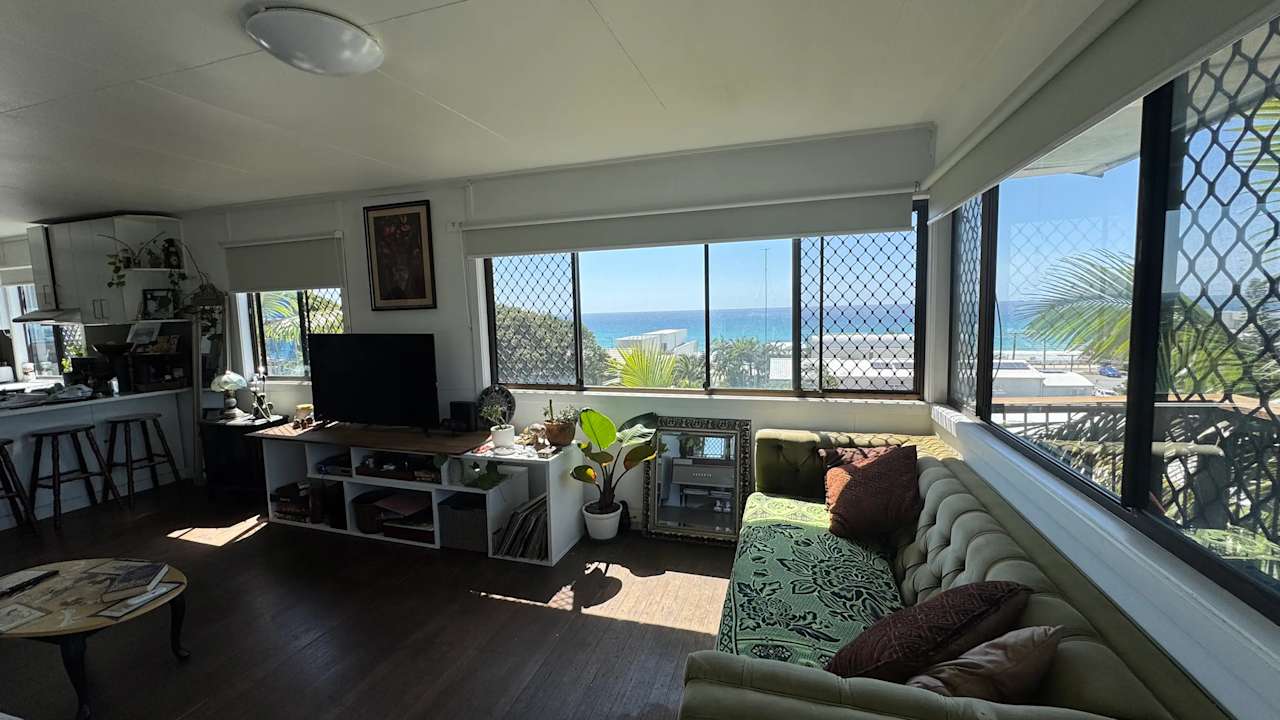 Whole property with 2 rooms for rent