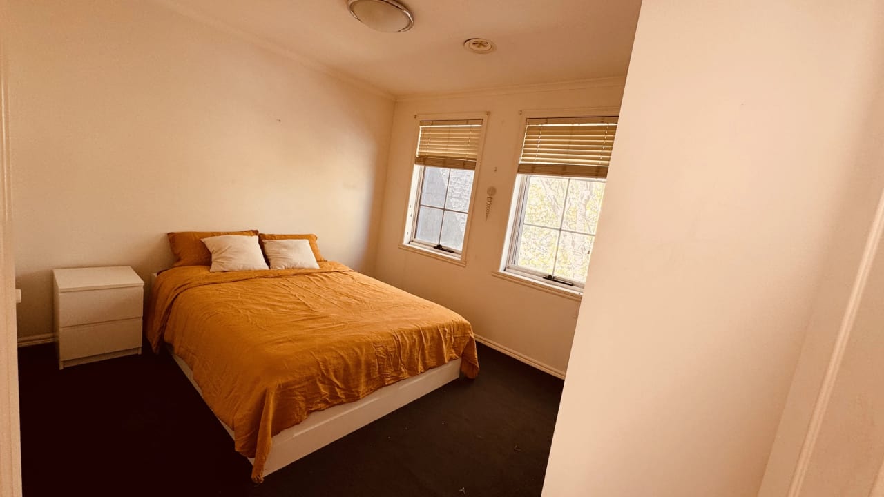 Furnished room with own bathroom