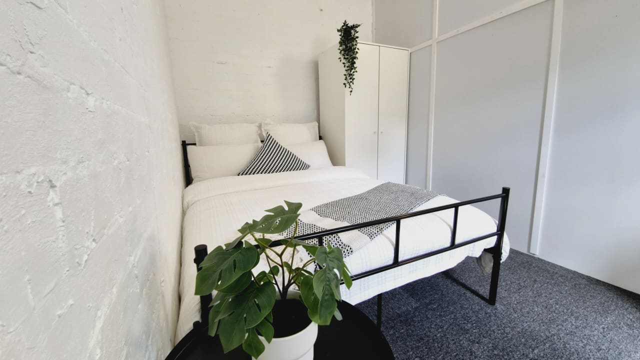 Furnished room in a share house