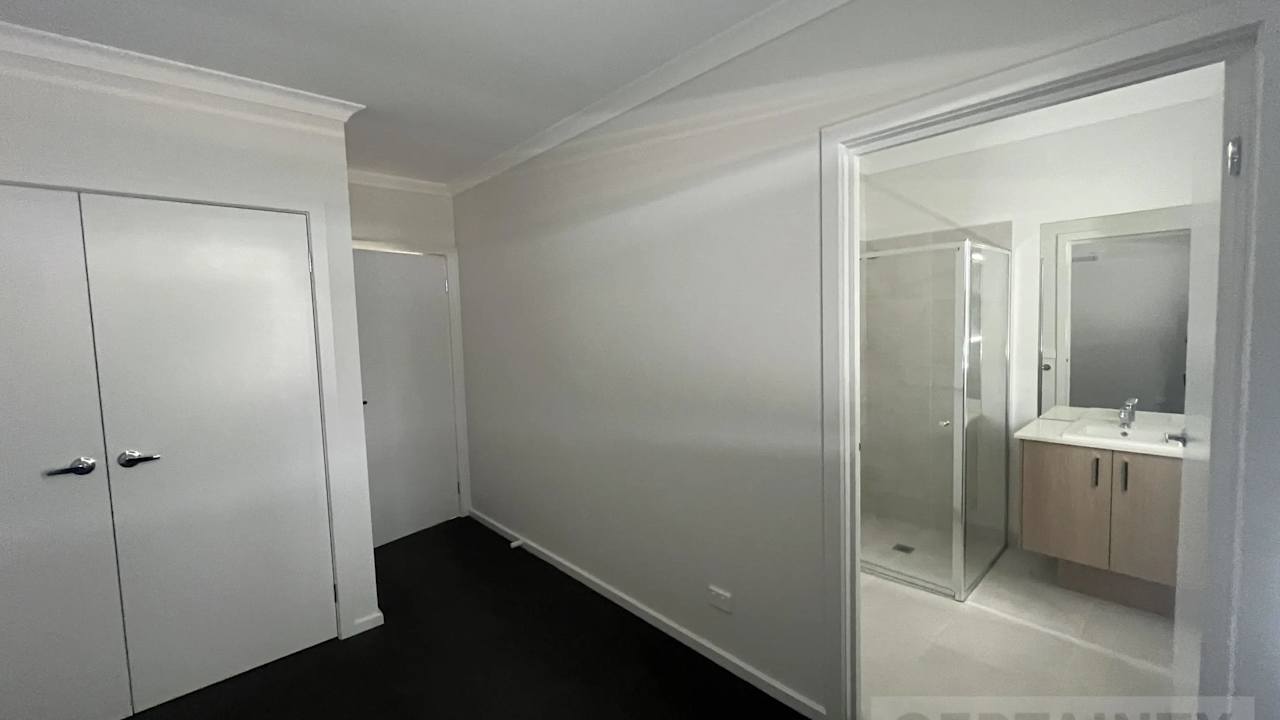 Unfurnished room with ensuite in a share house
