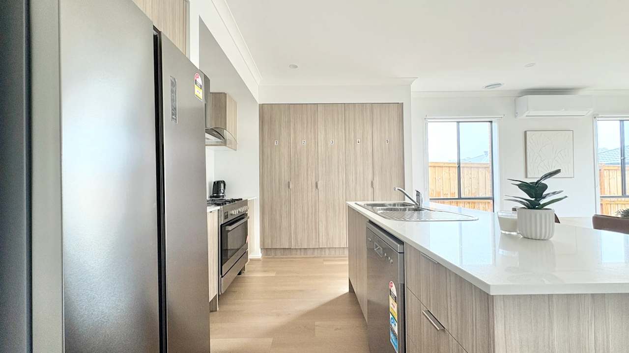 Furnished room with ensuite in a share house