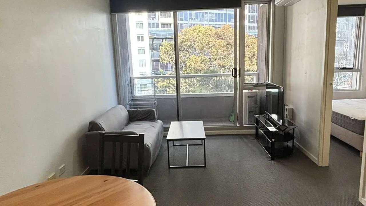 Whole property with 2 rooms for rent