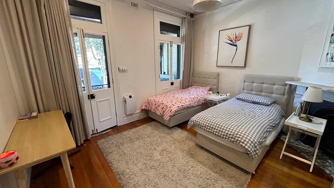 Furnished room in a share house