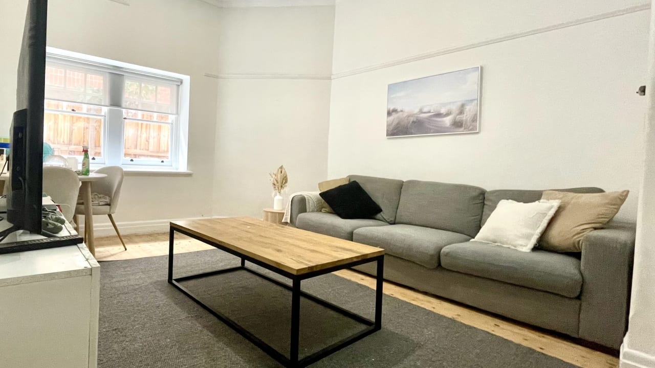 Furnished room in a share house