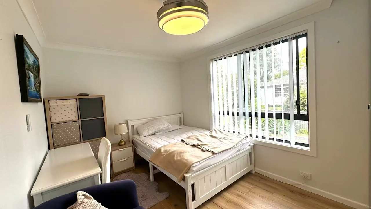 Furnished room in a share house