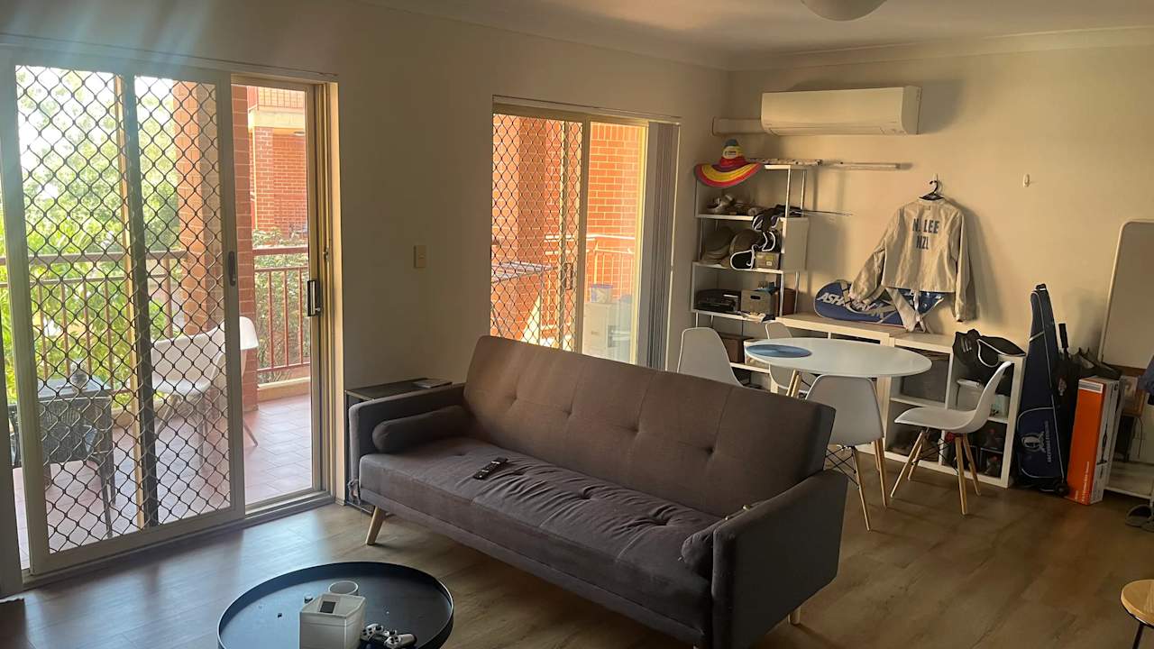 Unfurnished room with own bathroom