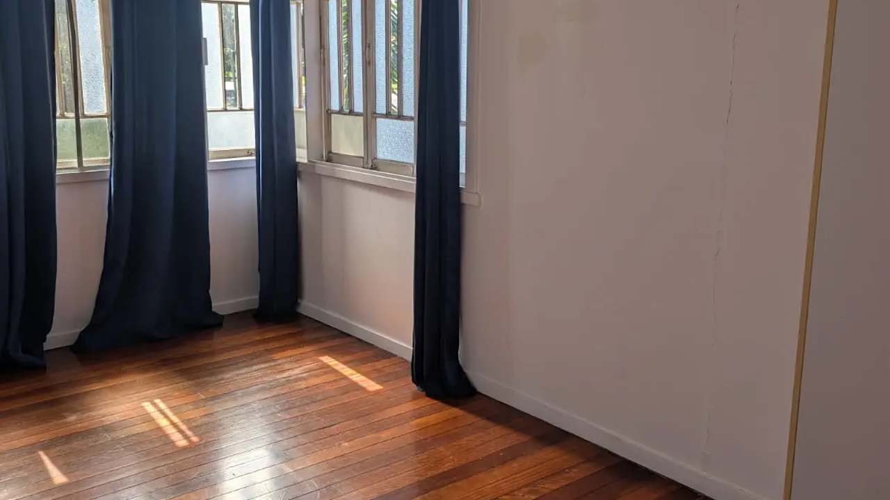 Room in a share house