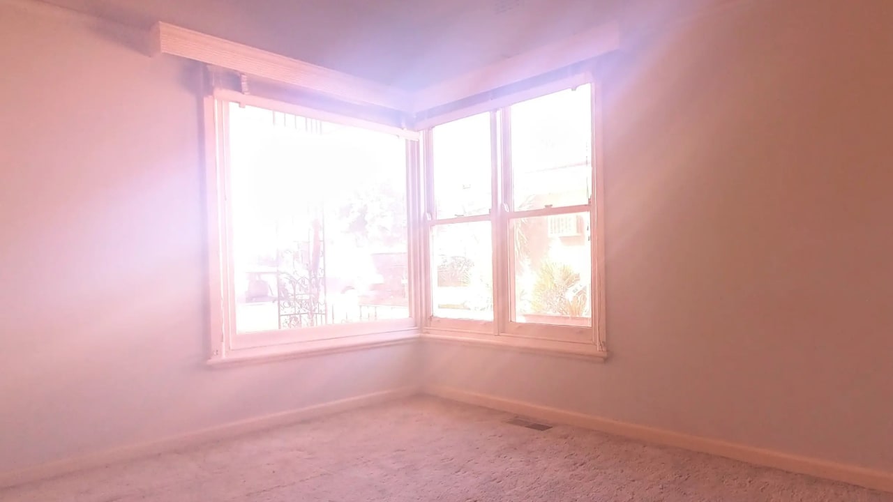 Room in a share house