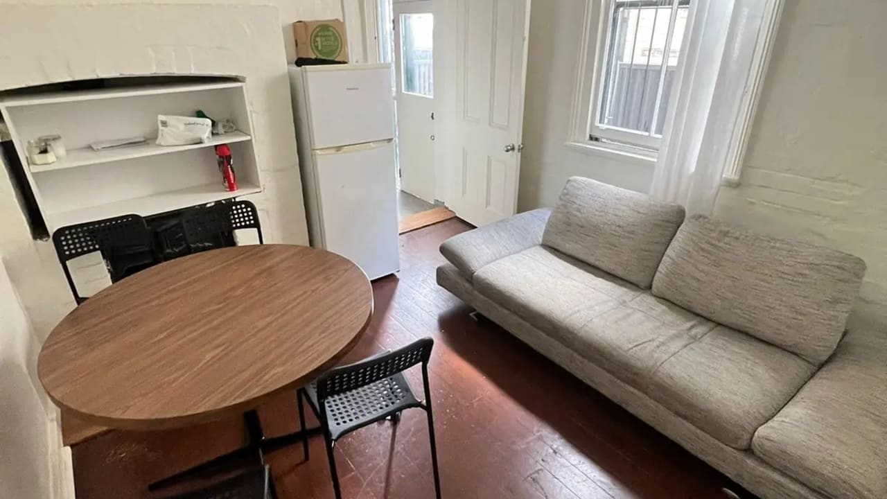 Furnished room in a share house