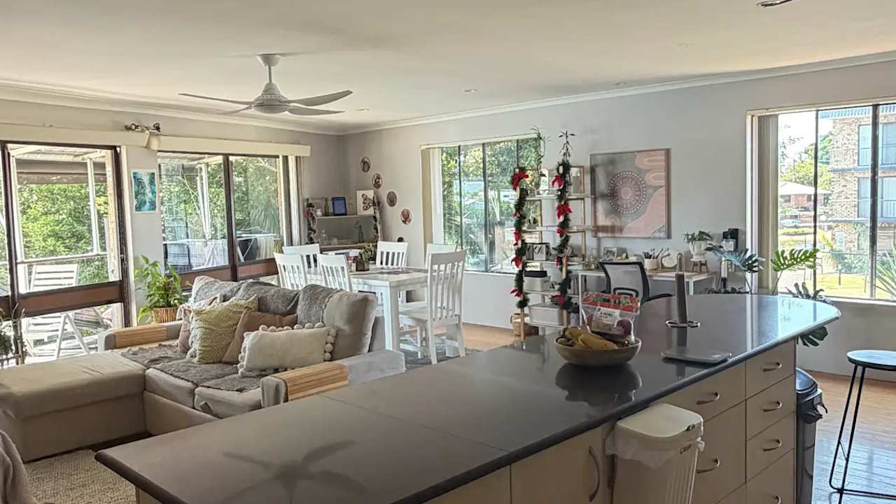 Furnished room with own bathroom