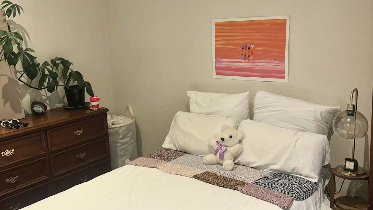 Furnished room with own bathroom