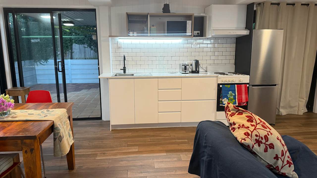 Furnished room granny flat for rent
