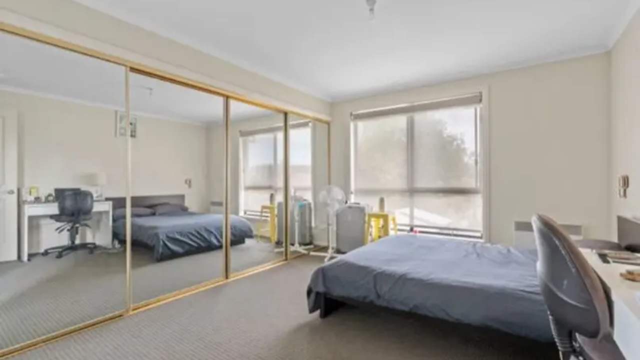 Furnished room with ensuite in a share house