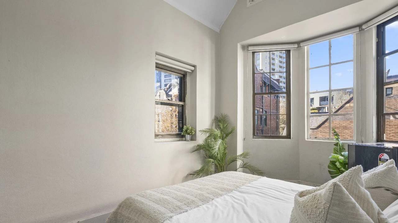 Furnished room in a share house