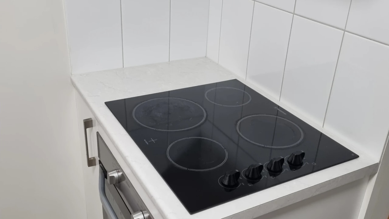 Whole property with 2 rooms for rent