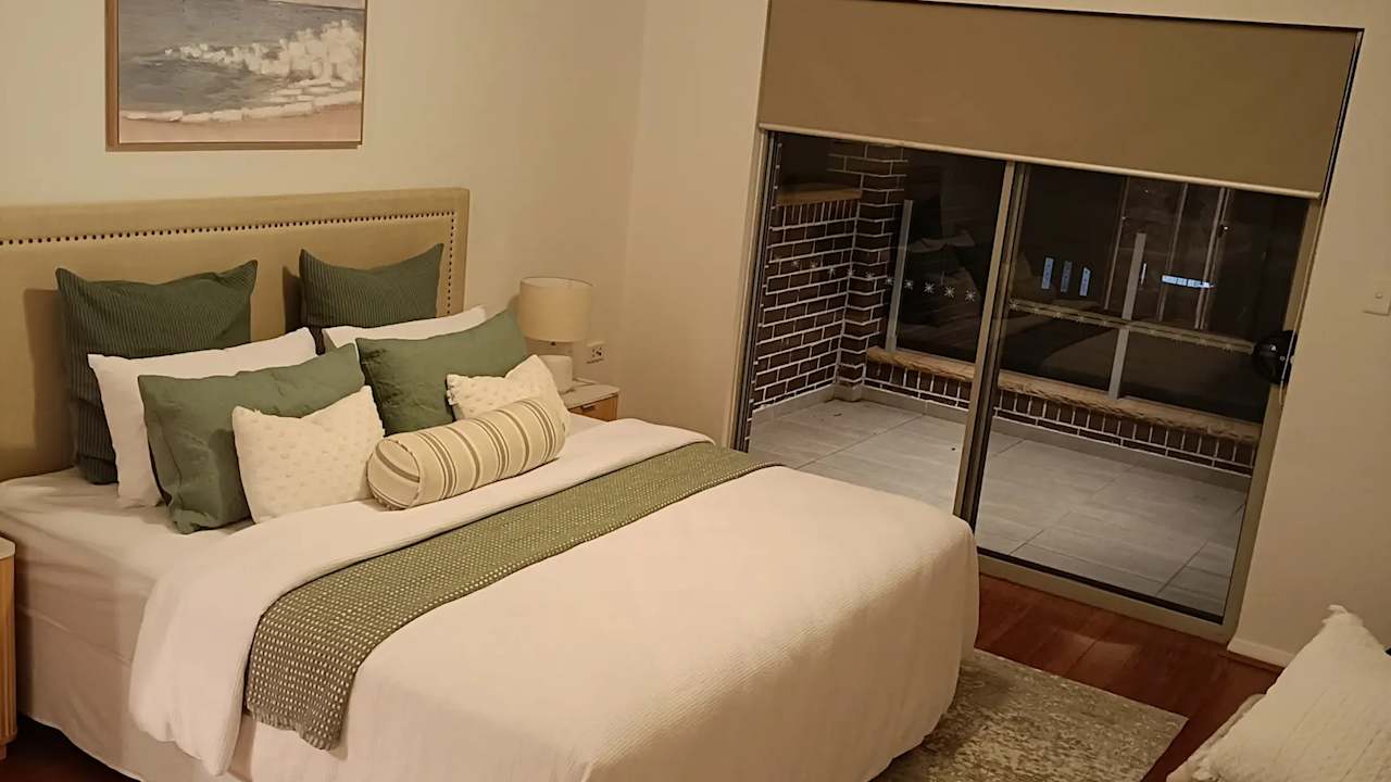 Furnished room in a share house