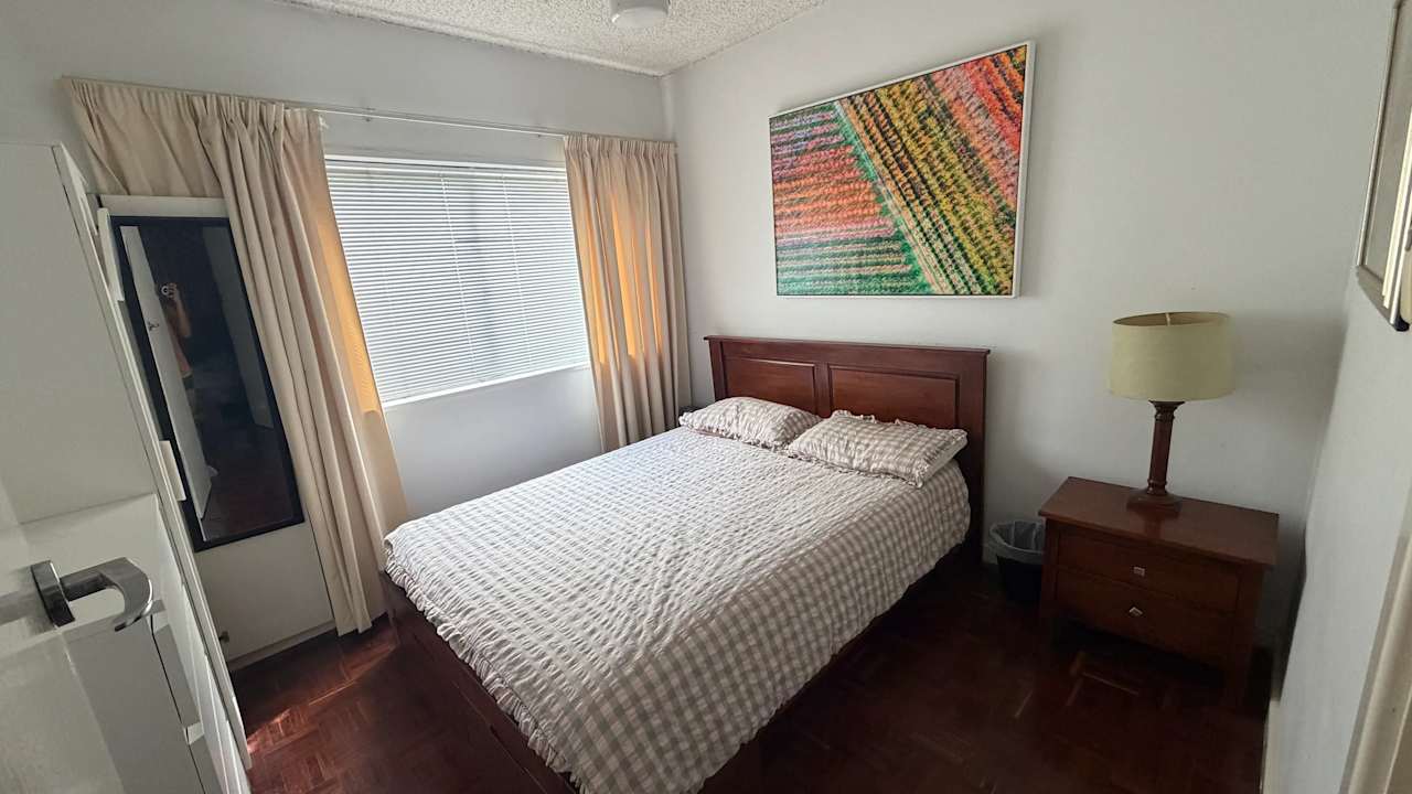 Furnished room in a flatshare