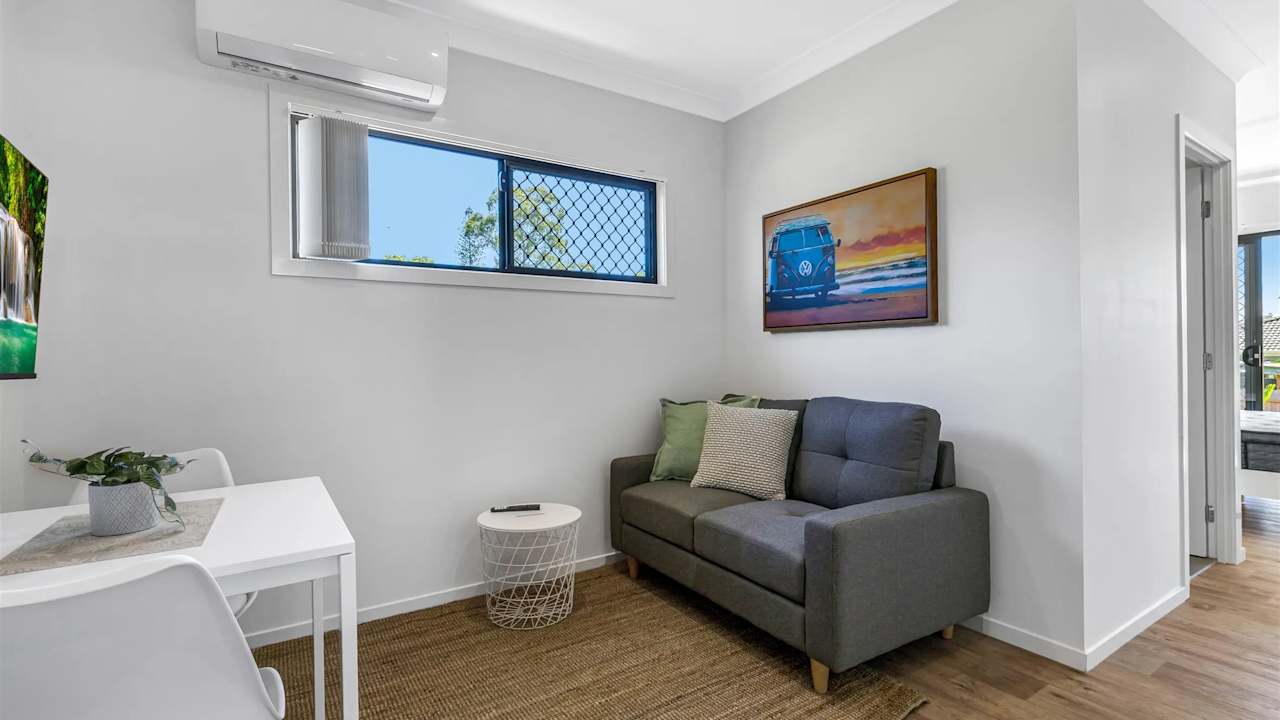 Furnished room studio flat for rent