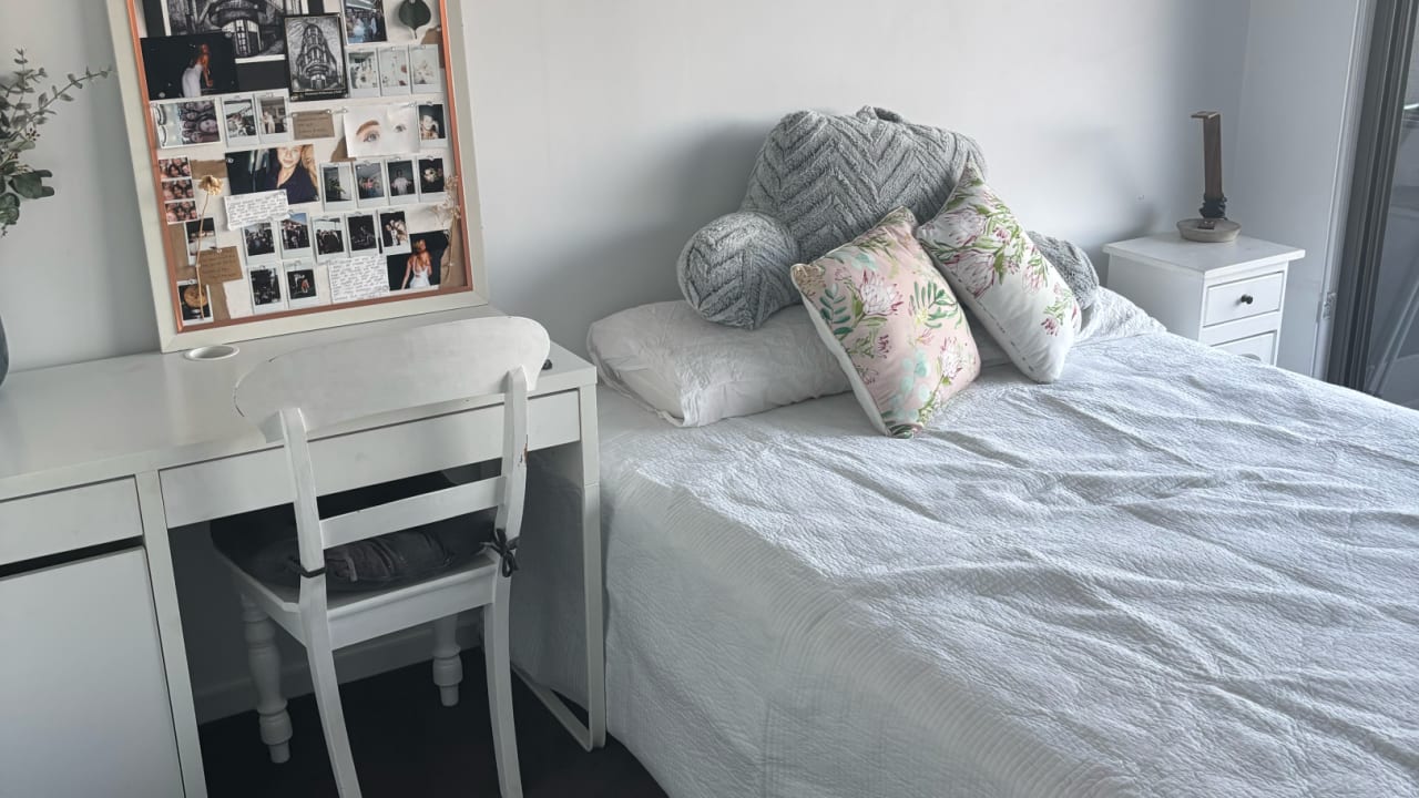 Unfurnished room with own bathroom