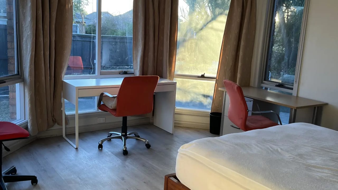 Furnished room in a share house