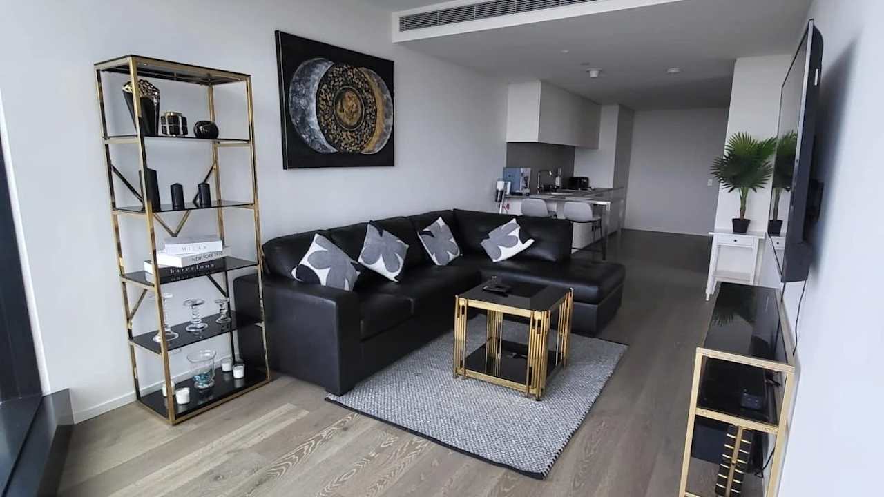 Whole property with 2 rooms for rent