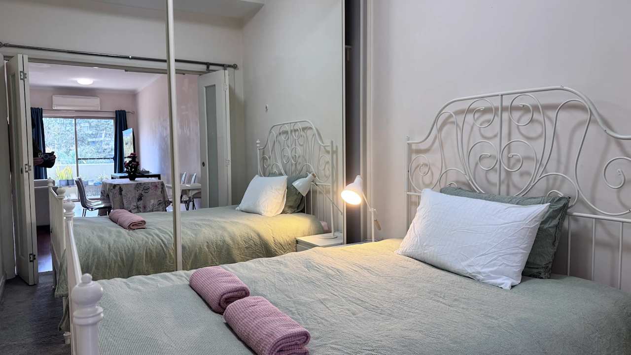 Whole property with 2 rooms for rent