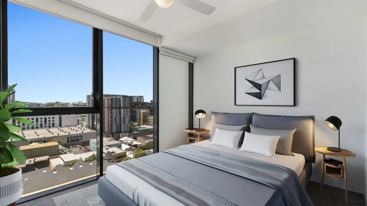Furnished room with ensuite in a flatshare