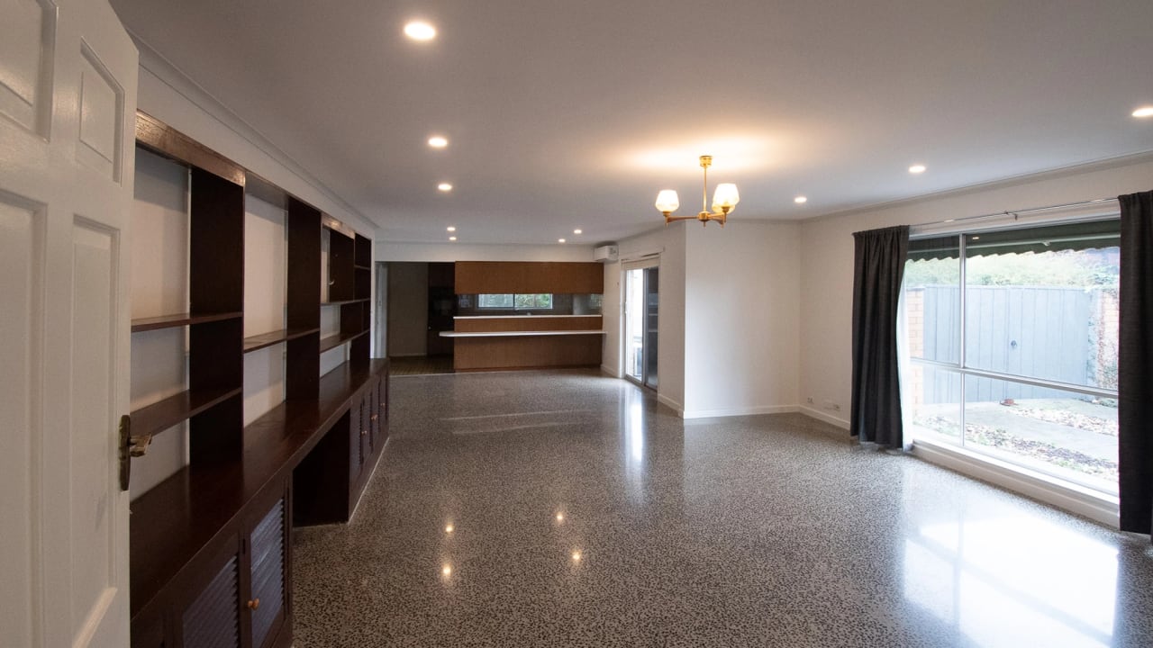 Whole property with 4 rooms for rent