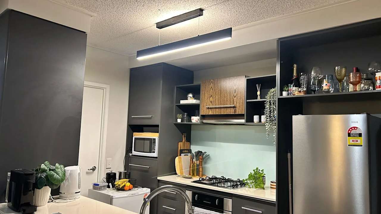 Furnished room with ensuite in a flatshare