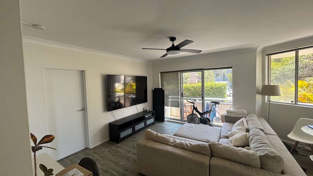 Furnished room in a flatshare