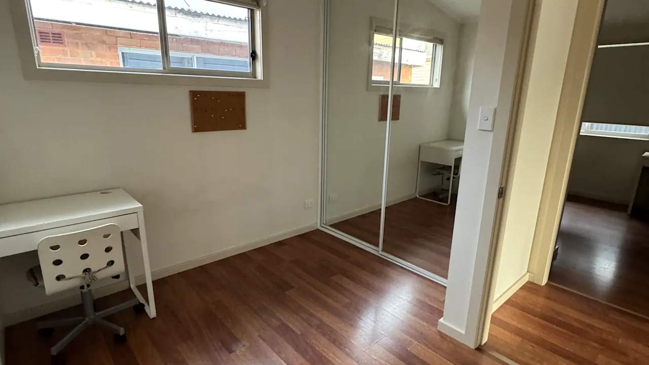 Unfurnished room in a share house